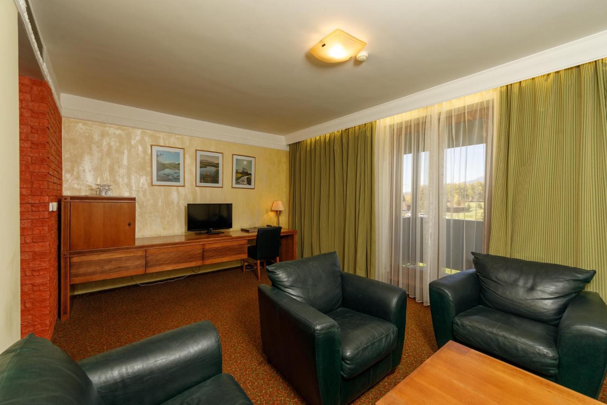 Hotel International Vel'ka Lomnica Quarto foto